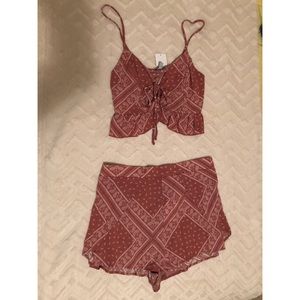 NWT Paisley Two Piece Outfit